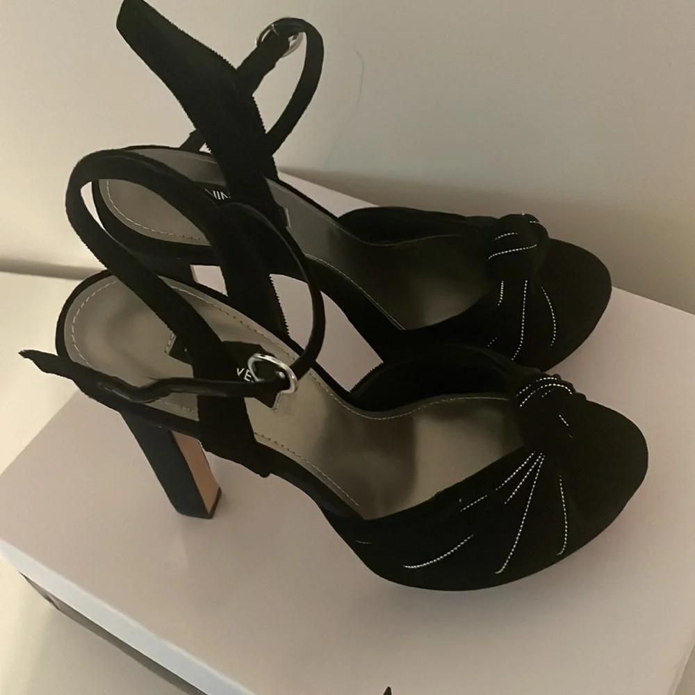 Nine West Winnie Platform Heels NIB - Picture 3 of 4
